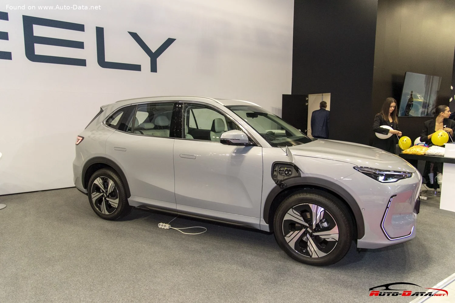 Geely EX5 Max 60.22 kWh (218 Hp) Electric2024 - thumbnail 4