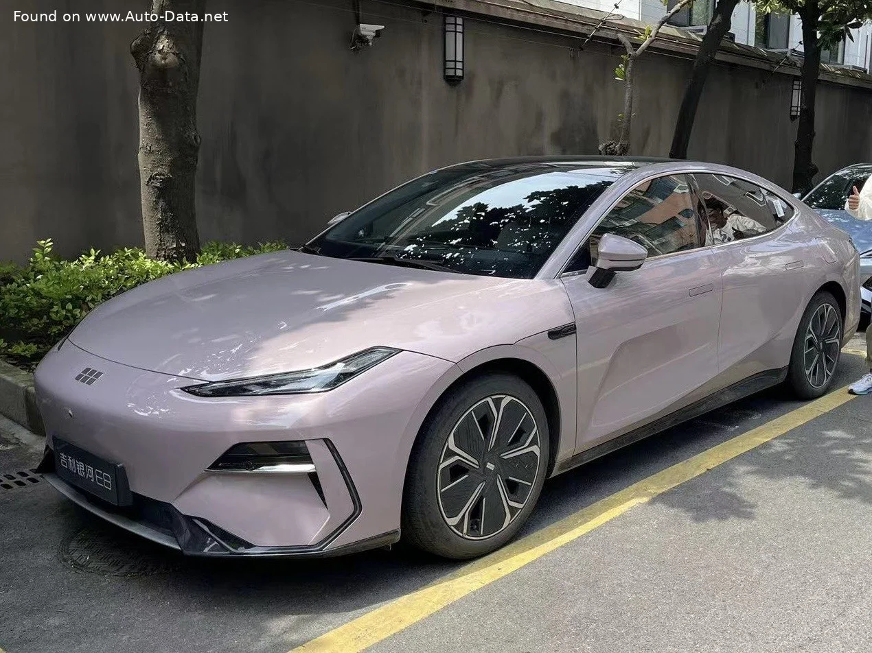 Geely Galaxy E8 modeli