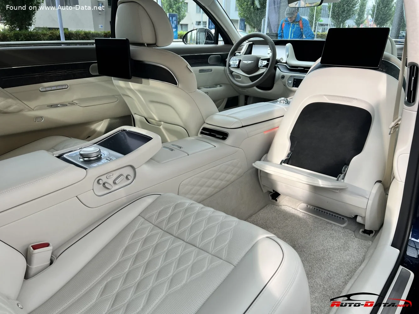 Genesis G90/EQ900 3.5 T-GDi e-S/C V6 (415 Hp) Mild Hybrid AWD Automatic 4 Seat2022 - thumbnail 11