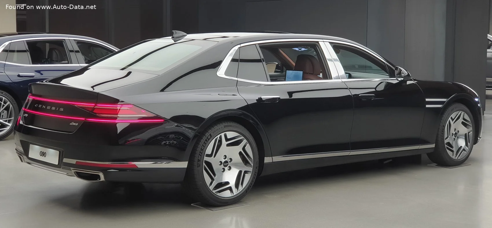 Genesis G90/EQ900 3.5 T-GDi e-S/C V6 (415 Hp) Mild Hybrid AWD Automatic 4 Seat2022 - thumbnail 15