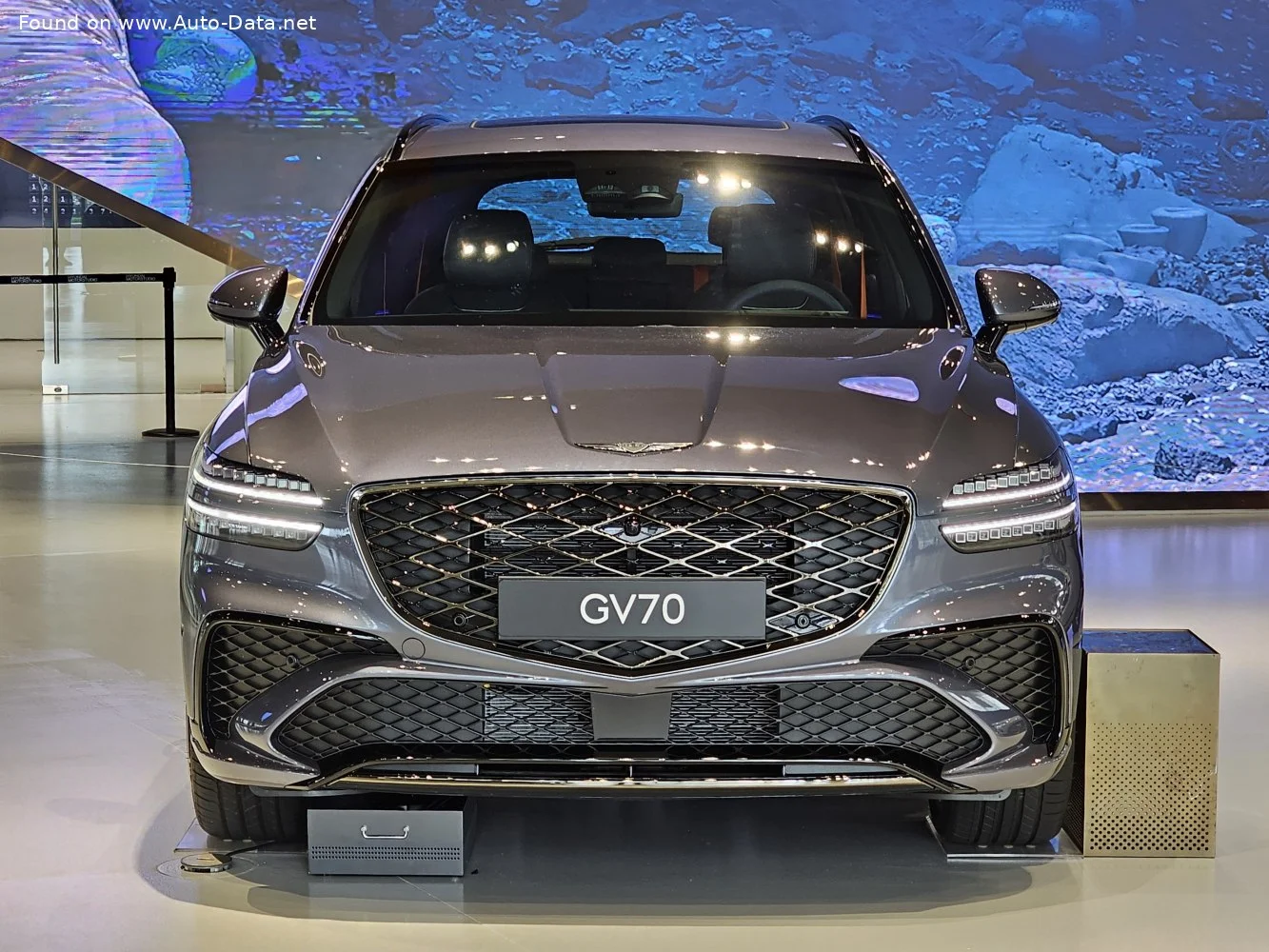 Genesis GV70 2.5 T-GDi (304 Hp) Automatic2024 - thumbnail 11