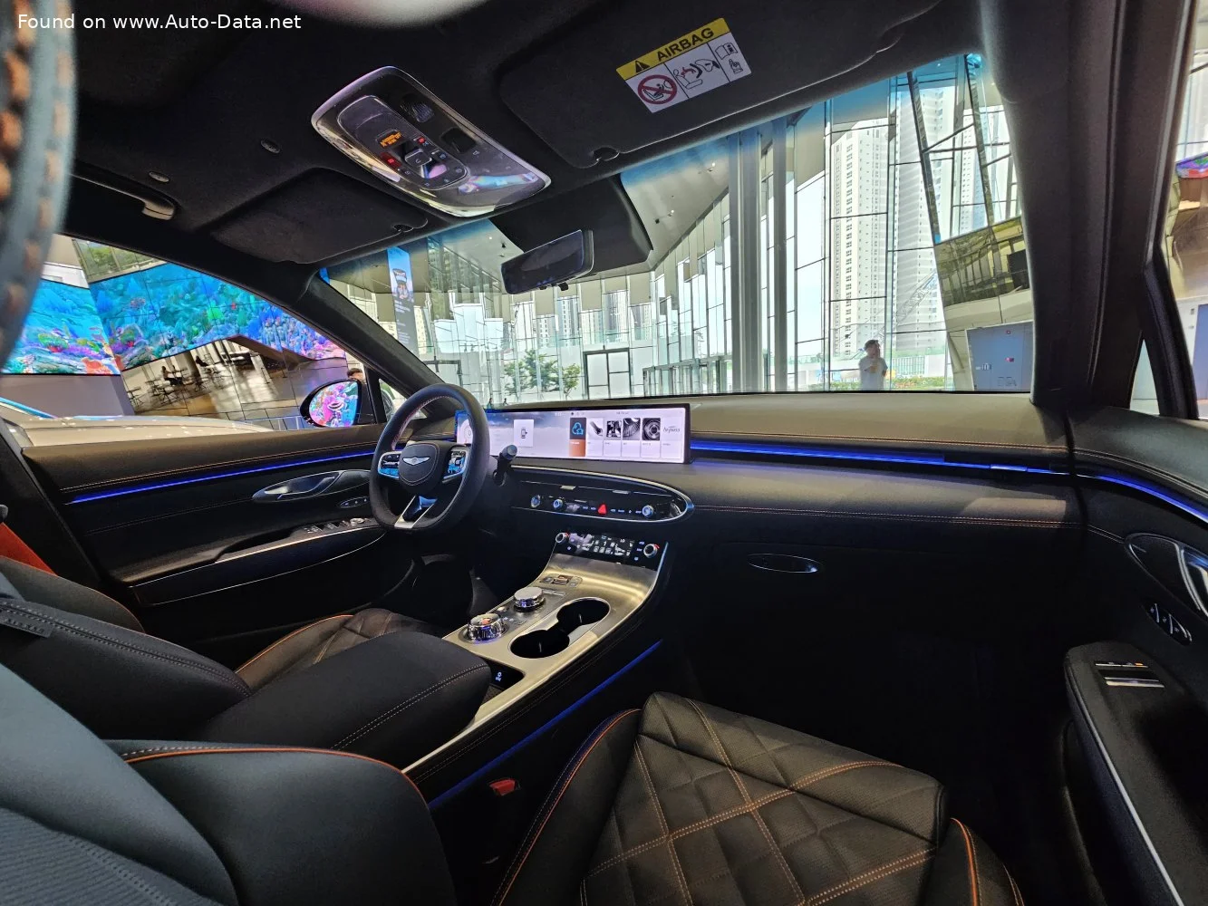Genesis GV70 2.5 T-GDi (304 Hp) Automatic2024 - thumbnail 17