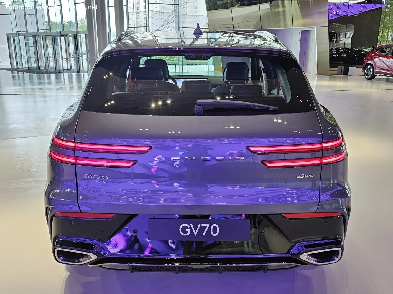 Genesis GV70 2.5 T-GDi (304 Hp) Automatic2024 - thumbnail 10