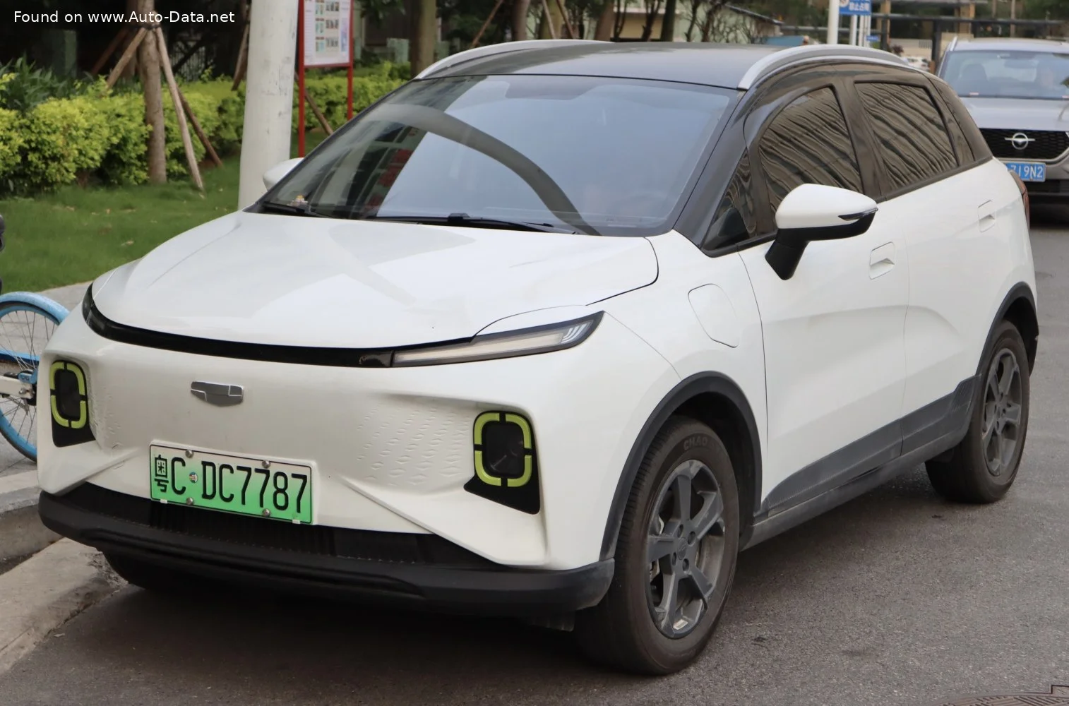 Geometry E 29.67 kWh (82 Hp) Electric2022 - - 1