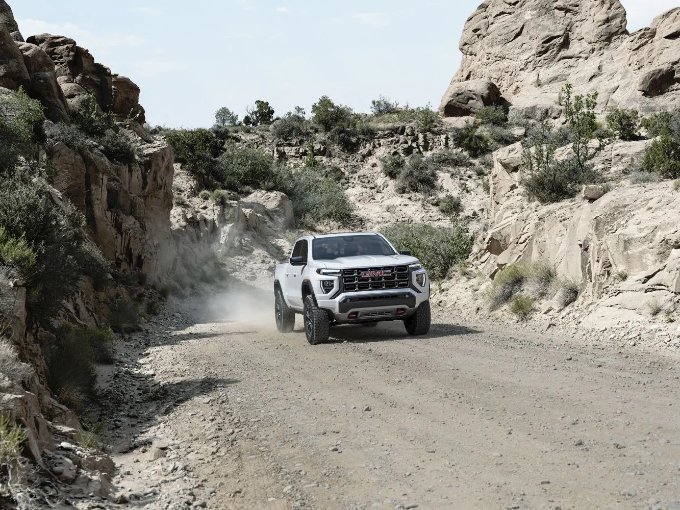 GMC Canyon 2.7L Turbo (313 Hp) 4WD Hydra-Matic2023 - - 1