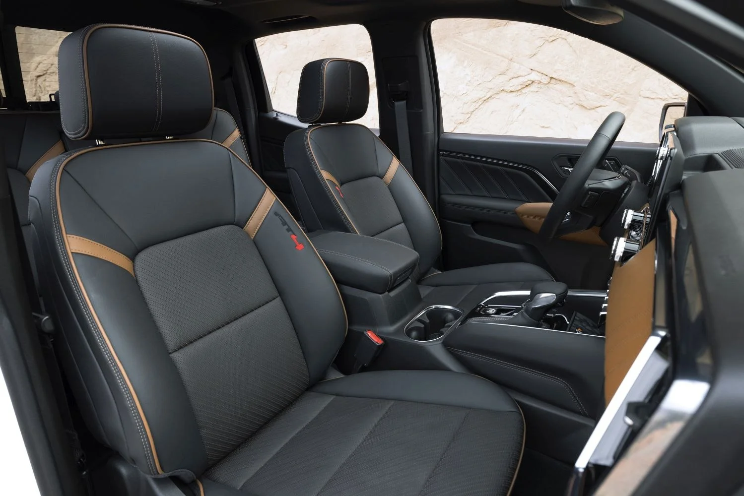 GMC Canyon 2.7L Turbo (313 Hp) 4WD Hydra-Matic2023 - thumbnail 11