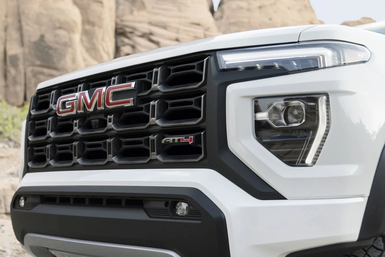 GMC Canyon 2.7L Turbo (313 Hp) 4WD Hydra-Matic2023 - thumbnail 4