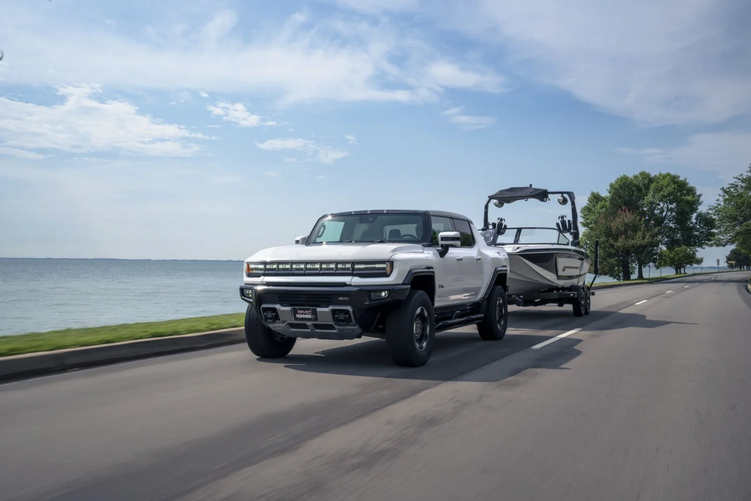 GMC Hummer EV 170 kWh (570 Hp) e4WD2023 - thumbnail 2