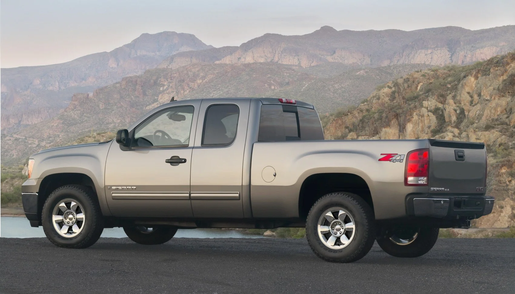 GMC Sierra 1500 4.3 Vortec V6 (195 Hp) Automatic2007 - 2013 thumbnail 2