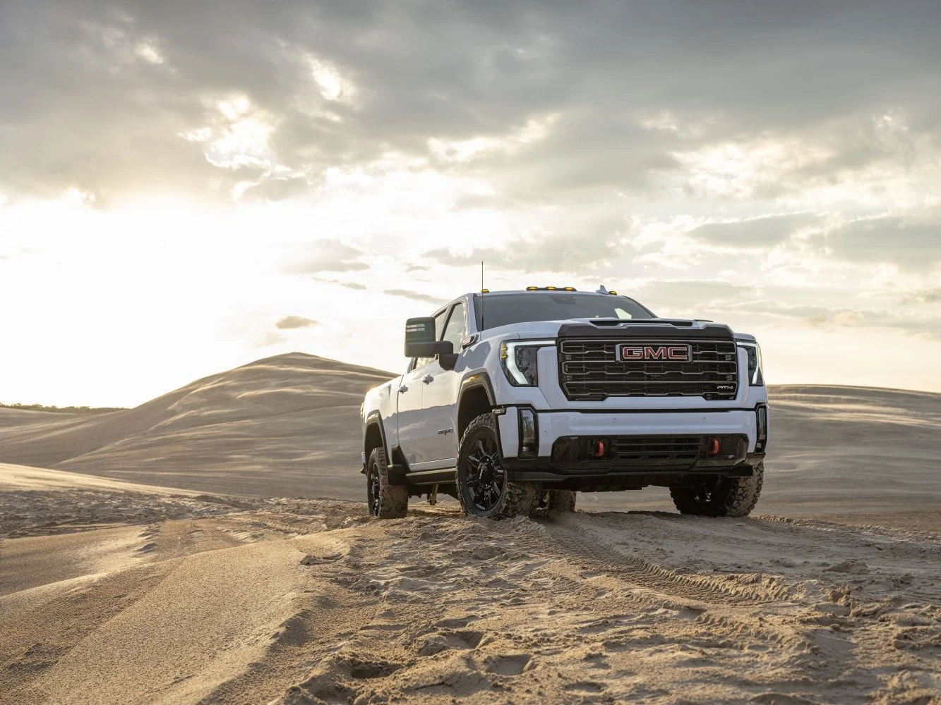 GMC Sierra 2500HD 6.6 Duramax TD V8 (470 Hp) 4WD Automatic2023 - - 1
