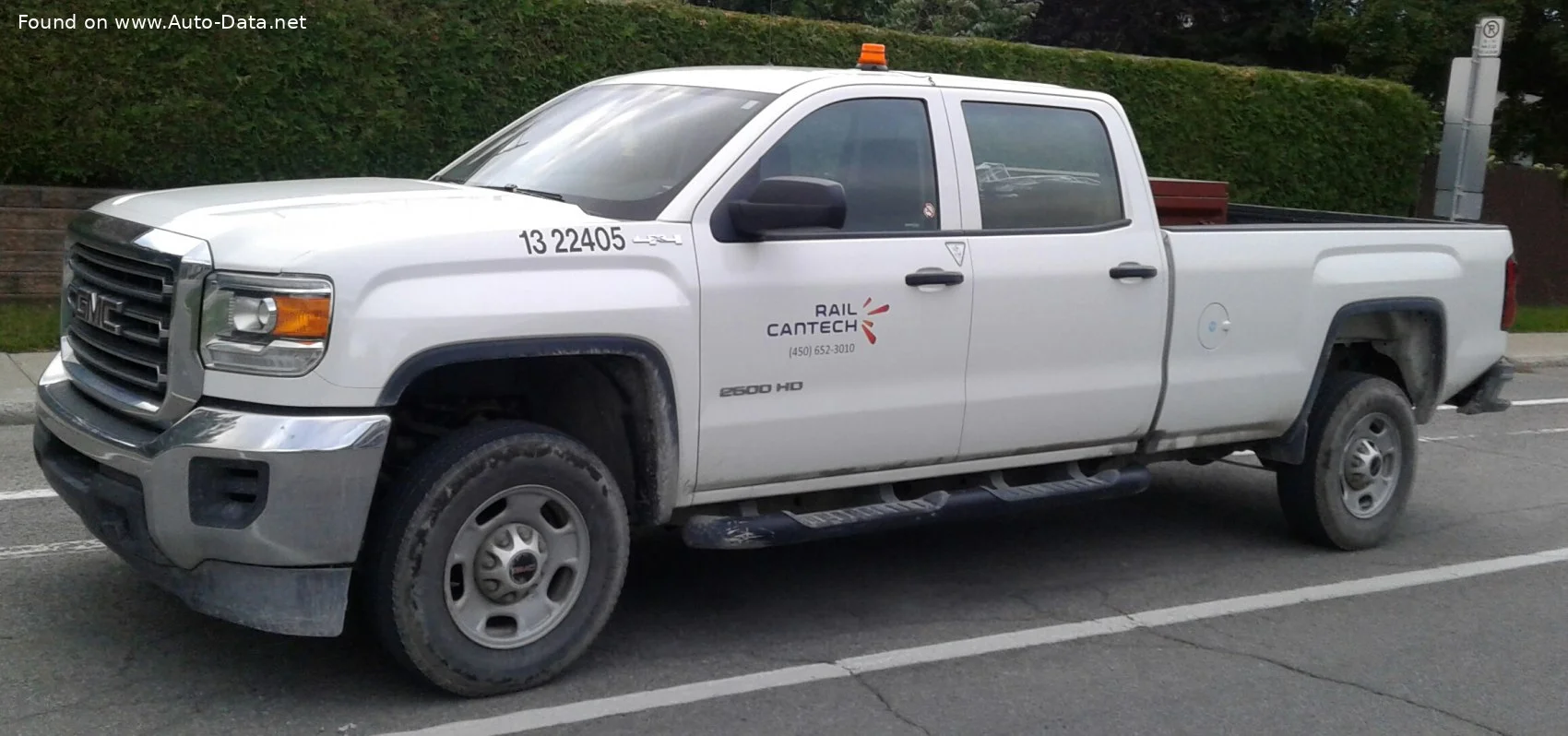 GMC Sierra 2500HD 6.0 V8 (301 Hp) 4WD Automatic CNG2015 - 2016 thumbnail 2