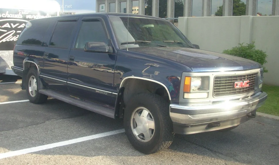 GMC Suburban 5.7 V8 (200 Hp)1995 - 1996 thumbnail 2