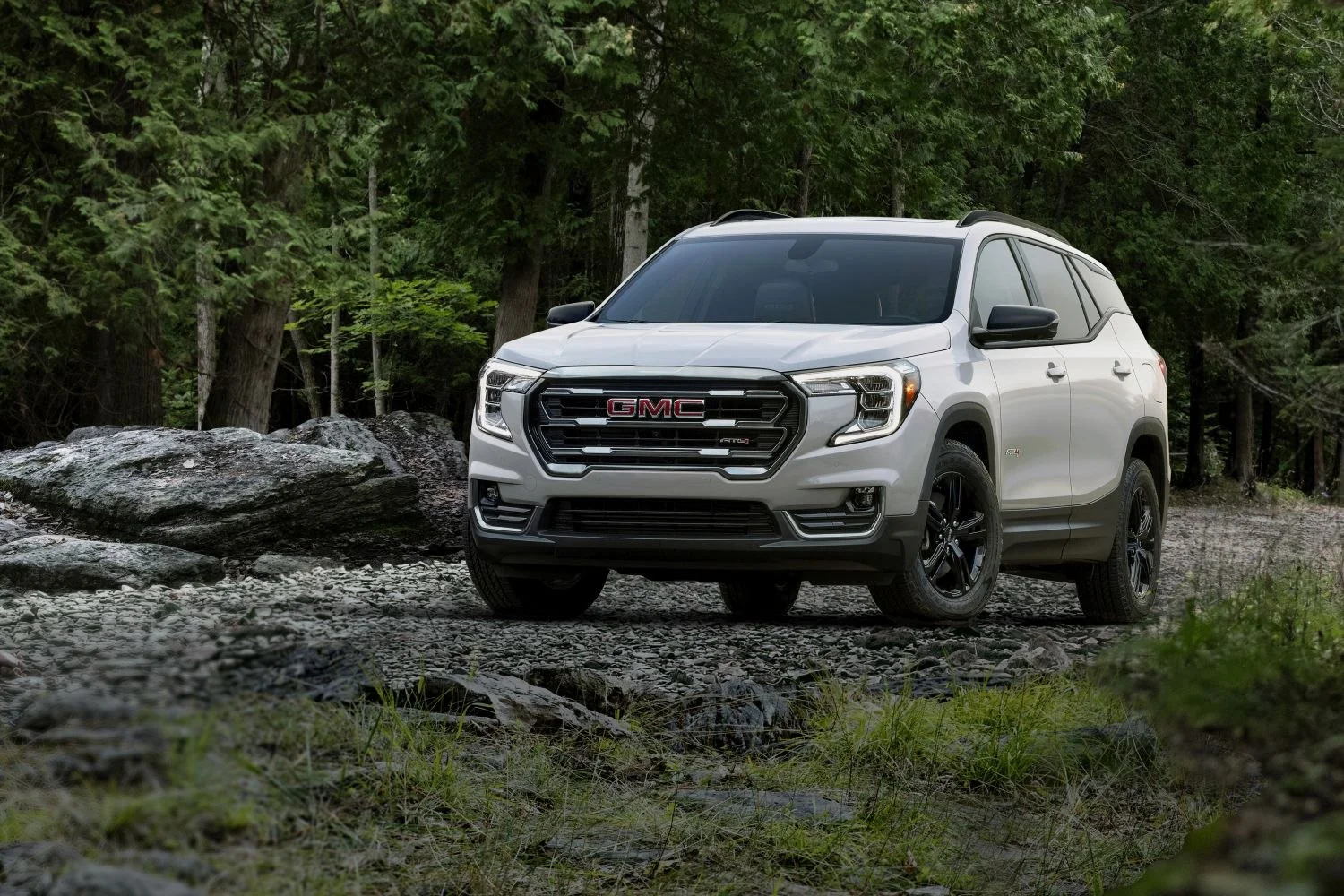 GMC Terrain 1.5L turbo (173 Hp) Automatic2021 - 2024 thumbnail 2