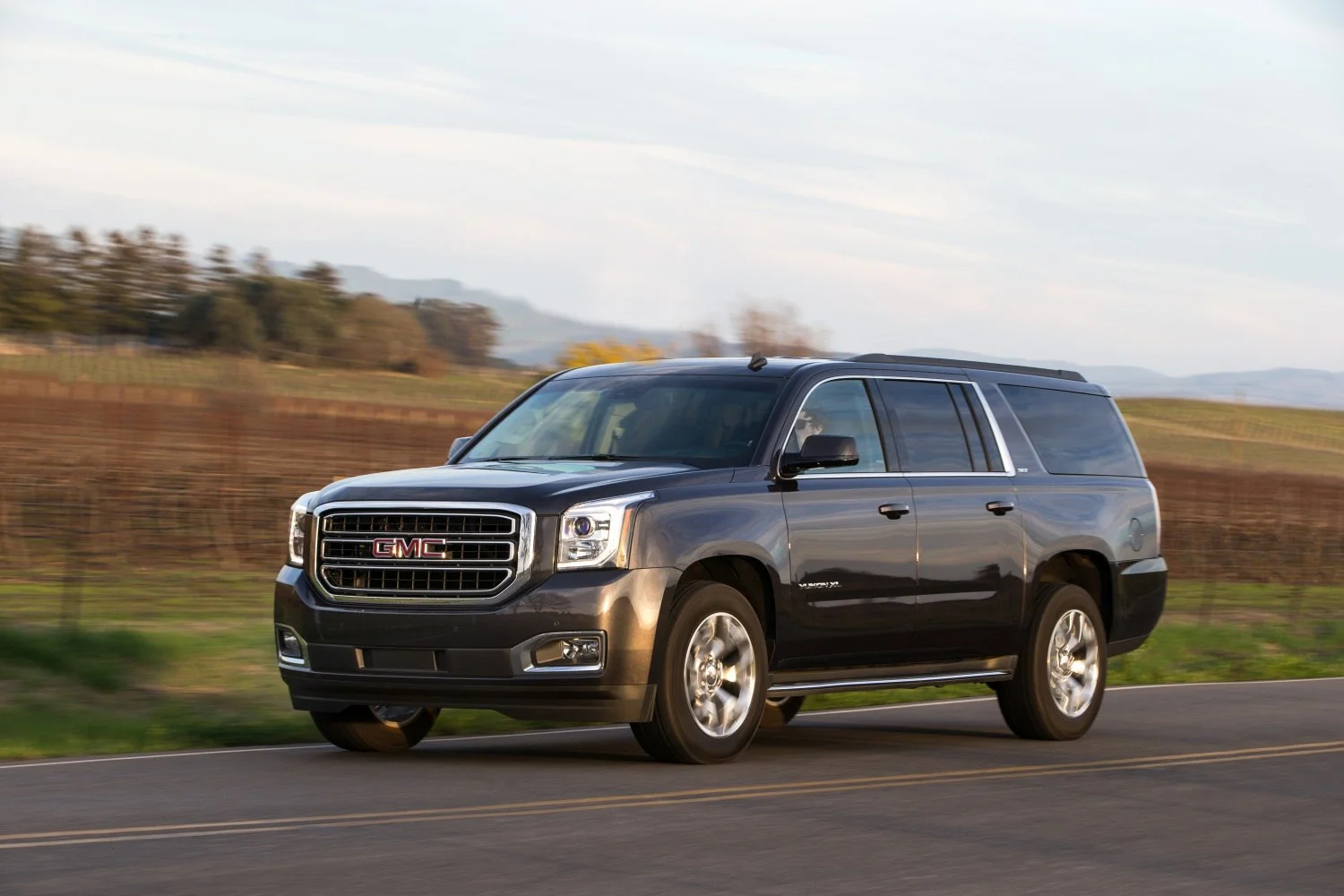 GMC Yukon 5.3 EcoTec3 V8 (355 Hp) 4WD Automatic2014 - 2019 thumbnail 5