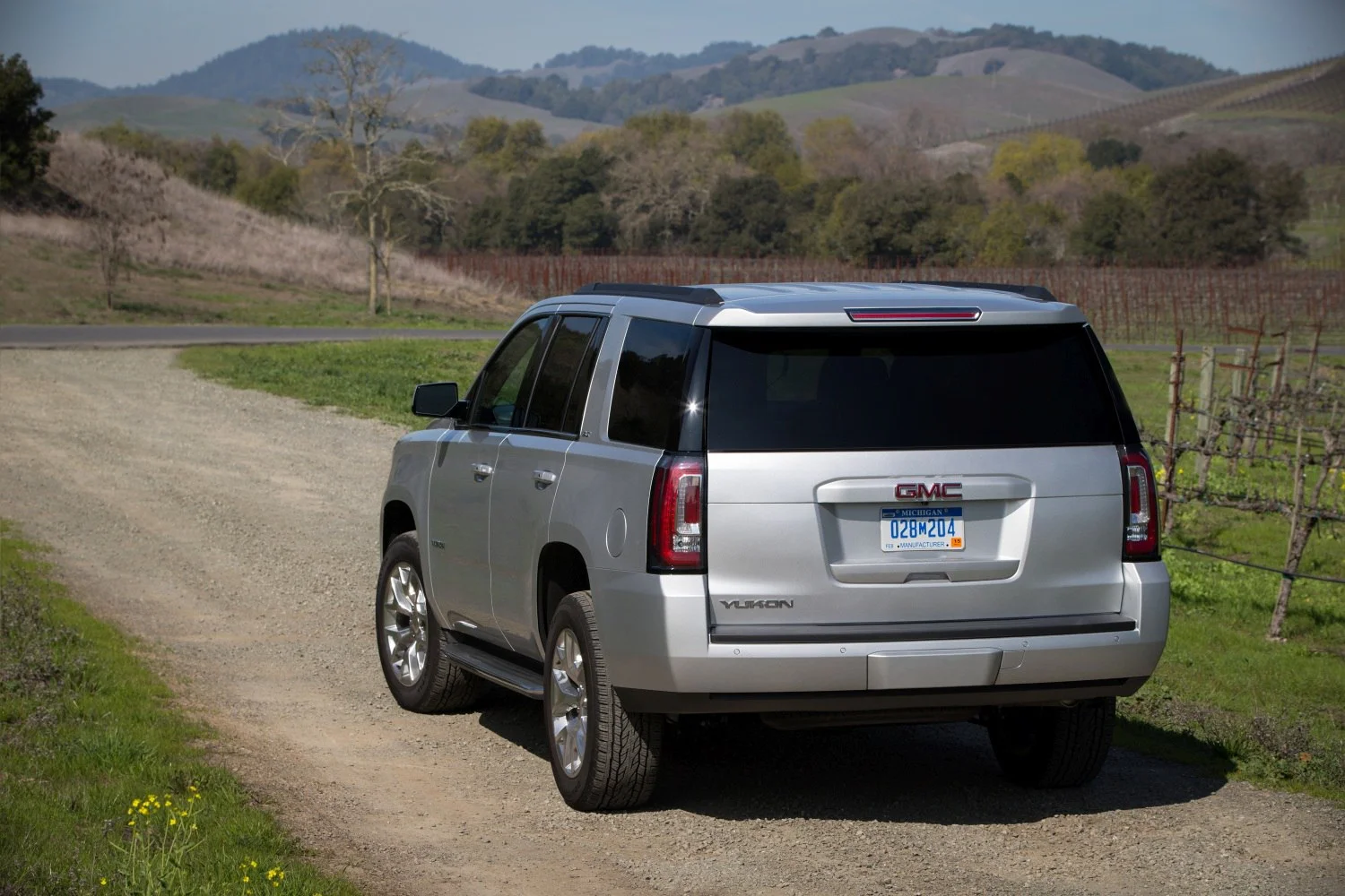 GMC Yukon 5.3 EcoTec3 V8 (355 Hp) 4WD Automatic2014 - 2019 thumbnail 13