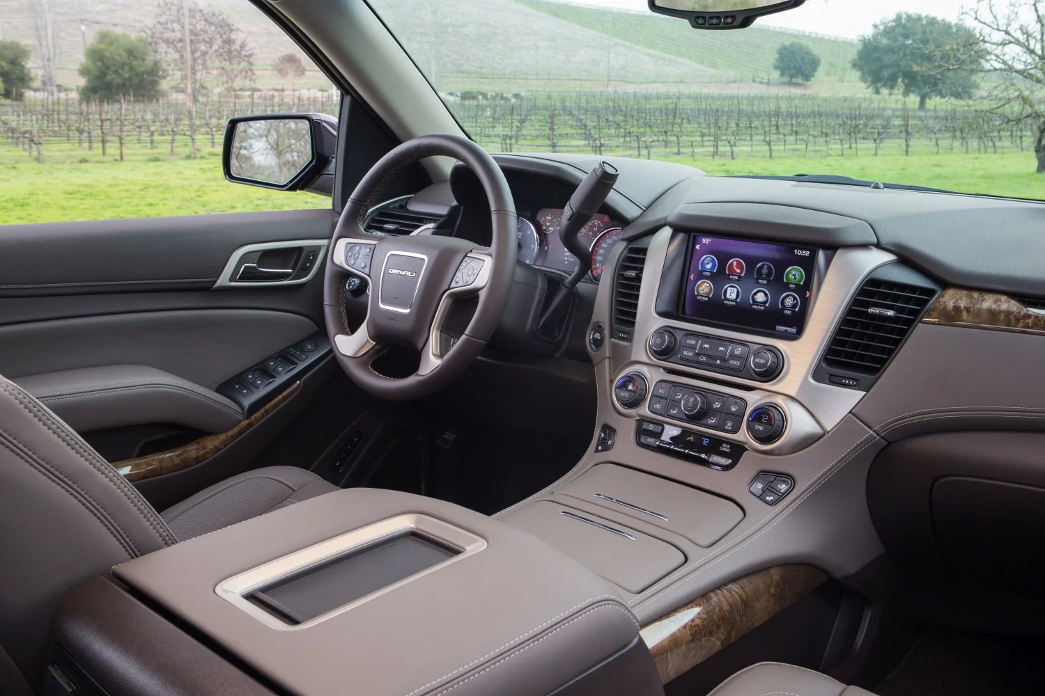 GMC Yukon 5.3 EcoTec3 V8 (355 Hp) 4WD Automatic2014 - 2019 thumbnail 5