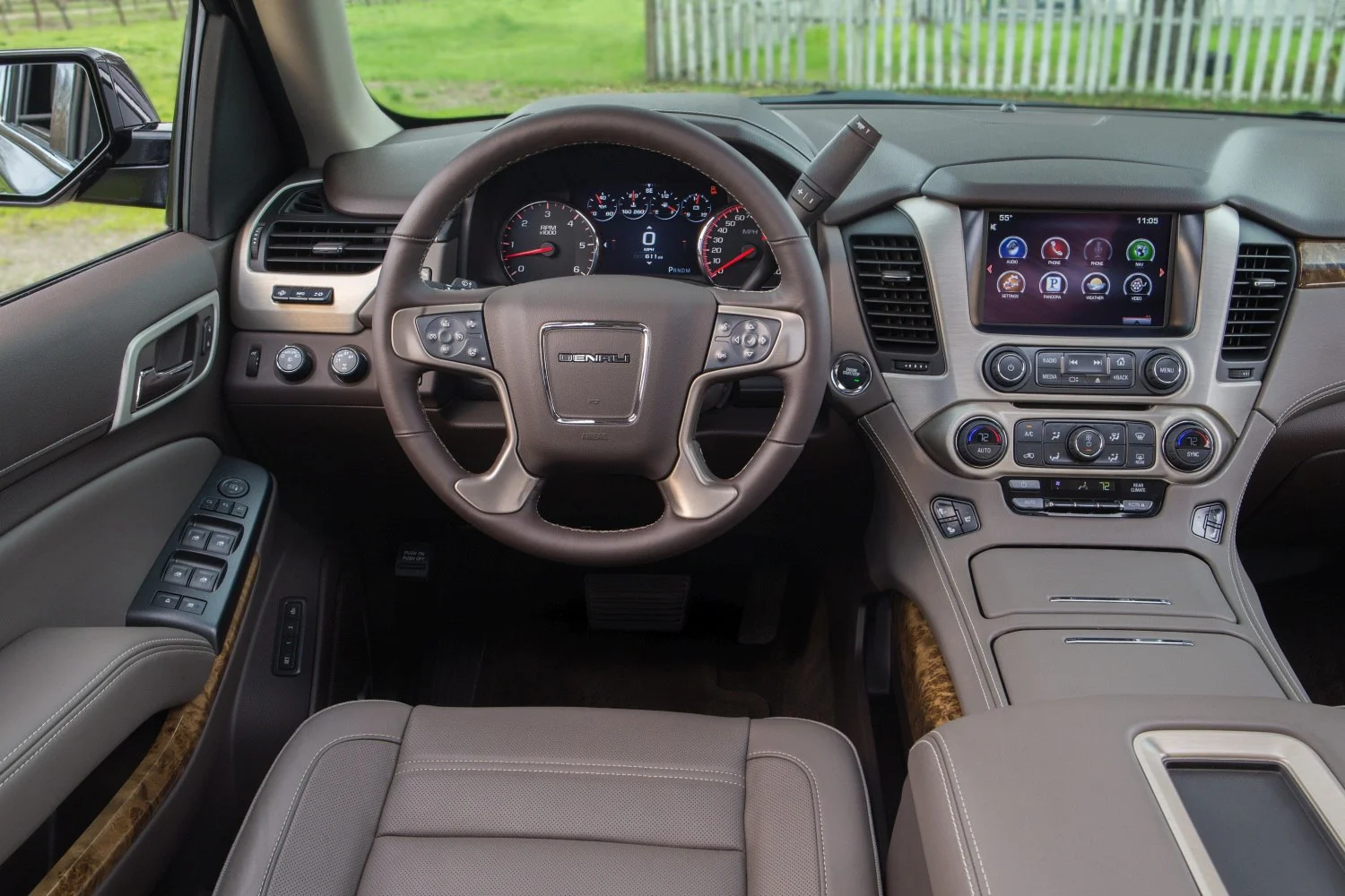 GMC Yukon 5.3 EcoTec3 V8 (355 Hp) 4WD Automatic2014 - 2019 thumbnail 7
