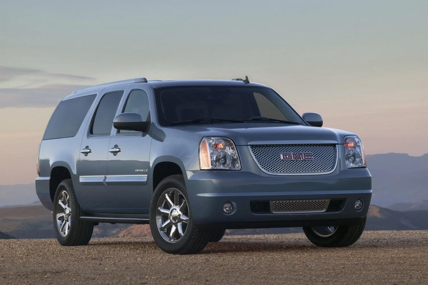 GMC Yukon 2500 6.0 VVT V8 16V (352 Hp) 4WD Automatic2007 - 2009 - 1