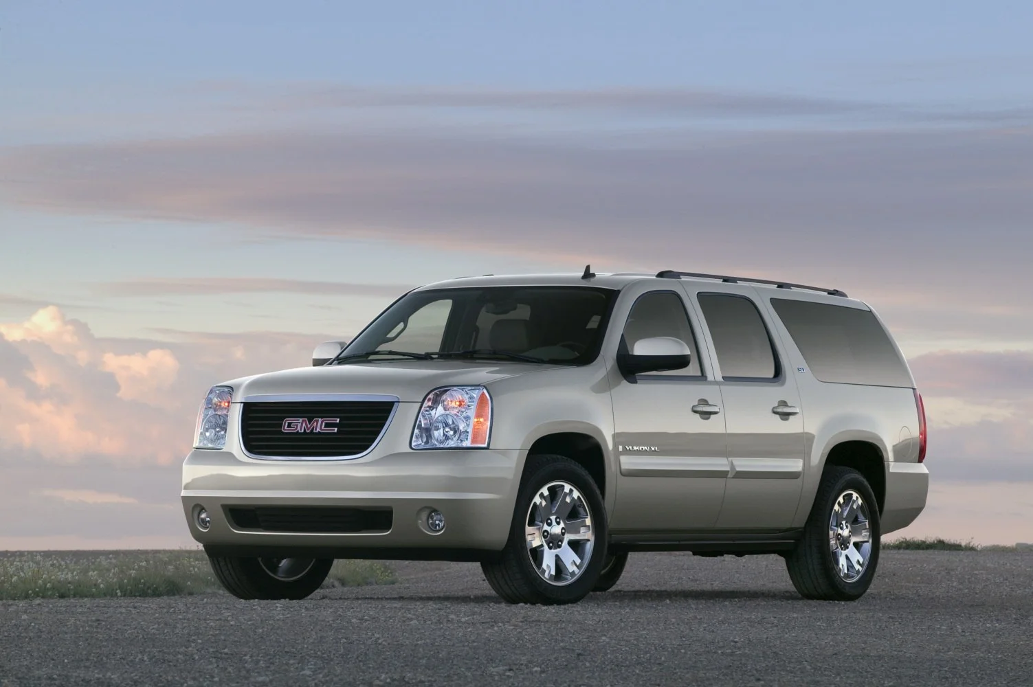GMC Yukon 2500 6.0 VVT V8 16V (352 Hp) 4WD Automatic2007 - 2009 thumbnail 4