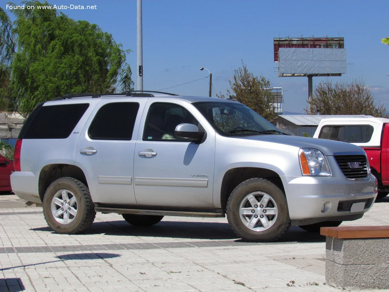 GMC Yukon 4.8 i V8 16V (295 Hp) Automatic2007 - 2009 thumbnail 13