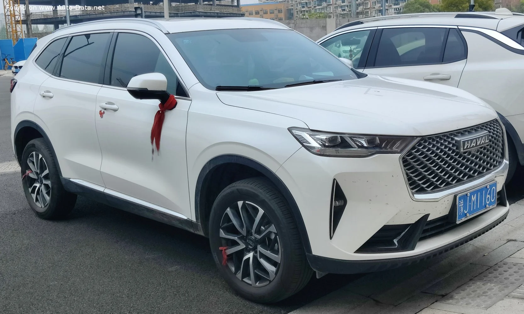 Haval H6 1.5T (184 Hp) DCT2022 - 2024 thumbnail 3