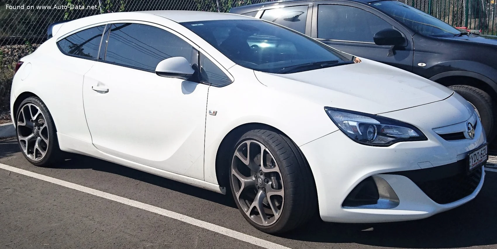 Holden Astra GTC 1.6 (170 Hp) Automatic2015 - 2016 thumbnail 3