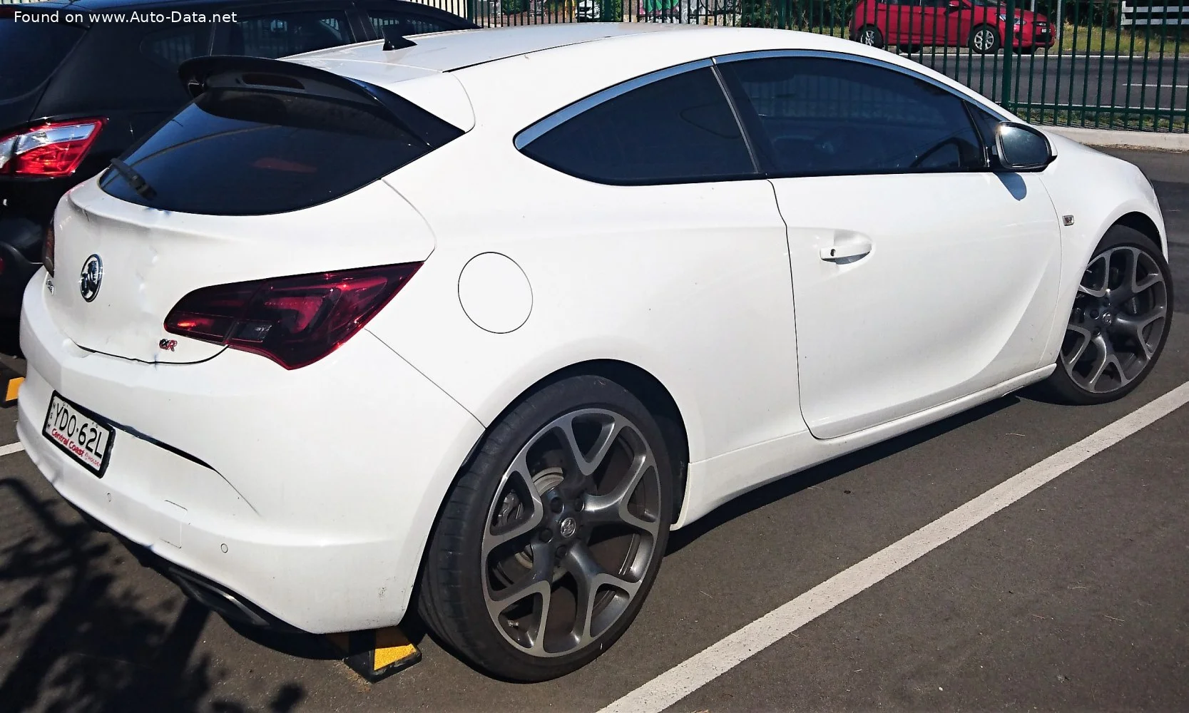 Holden Astra GTC 1.6 (170 Hp) Automatic2015 - 2016 thumbnail 4