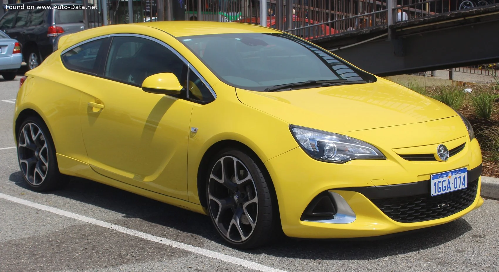 Holden Astra GTC 1.6 (170 Hp) Automatic2015 - 2016 thumbnail 5
