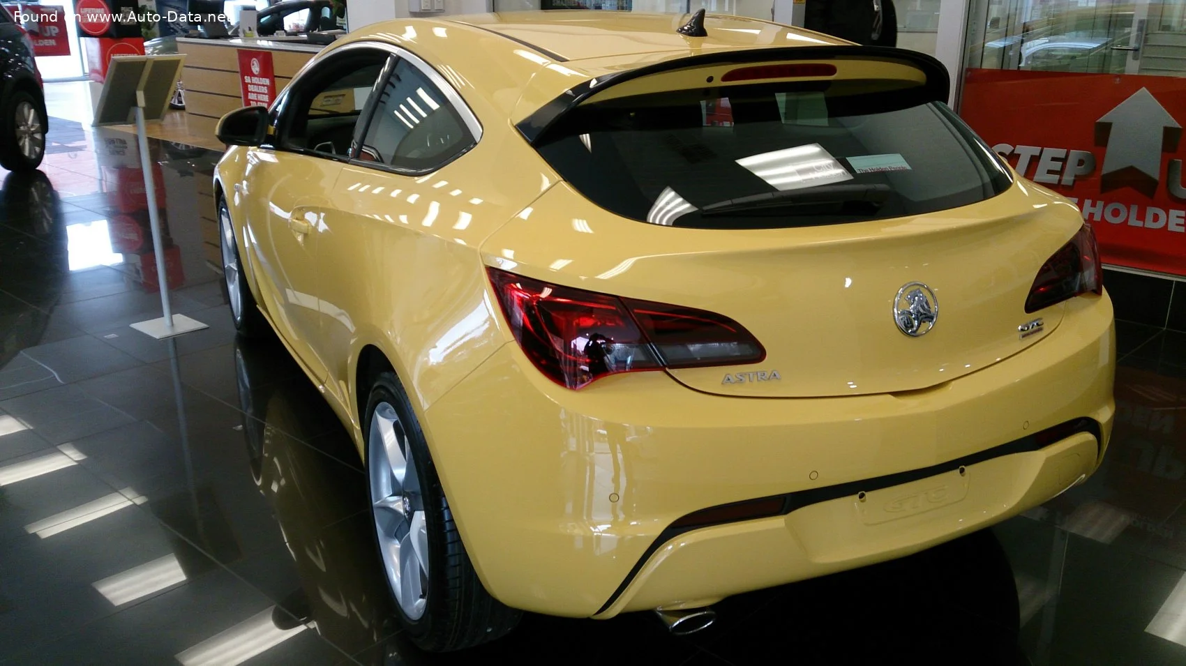 Holden Astra GTC 1.6 (170 Hp) Automatic2015 - 2016 thumbnail 9