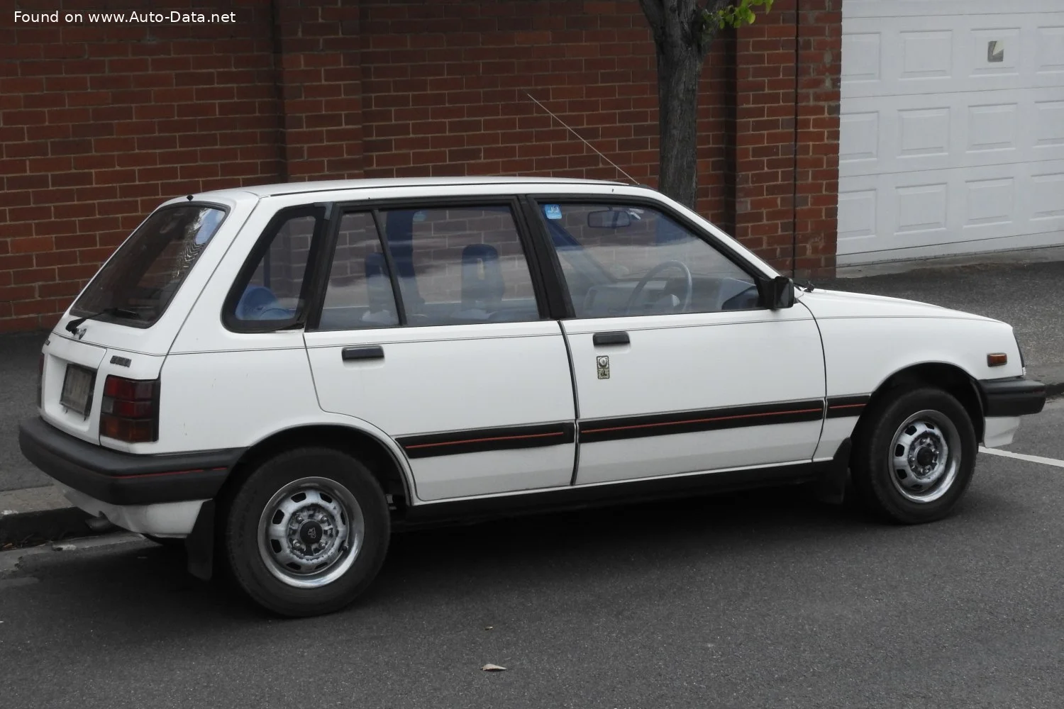 Holden Barina 1.3 (67 Hp)1985 - 1988 thumbnail 2