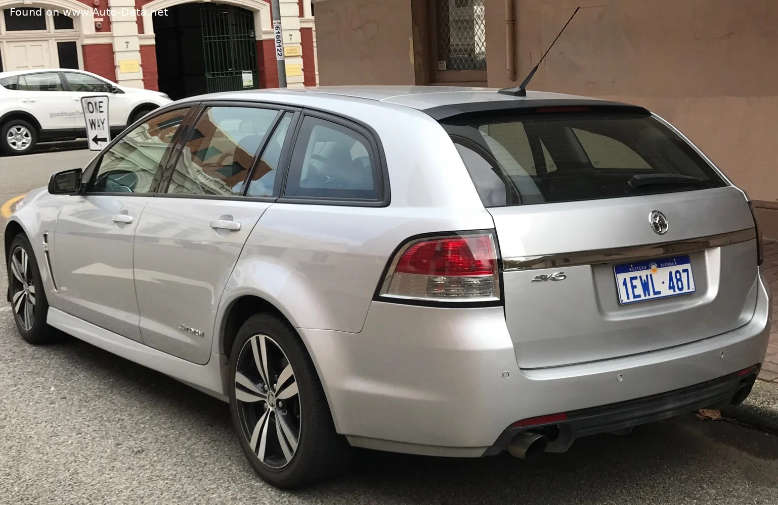 Holden Commodore 3.0 SIDI V6 (252 Hp) Automatic2014 - 2015 thumbnail 2