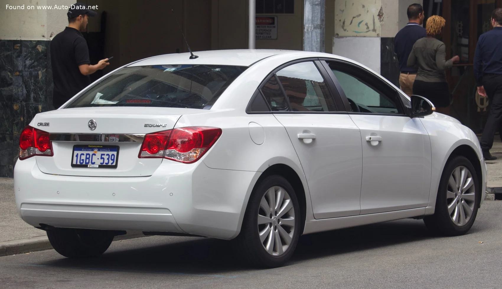 Holden Cruze 1.6 iTi (180 Hp)2015 - 2016 thumbnail 2