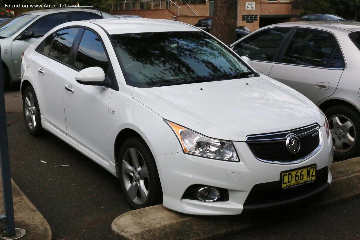 Holden Cruze 1.4 iTi (140 Hp) Automatic2011 - 2014 thumbnail 3