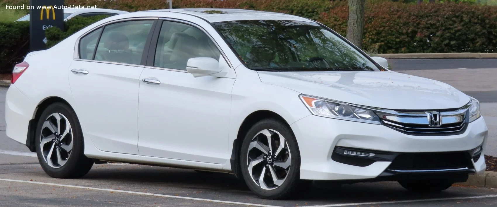 Honda Accord 2.0 (215 Hp) Hybrid e-CVT2016 - 2017 thumbnail 6
