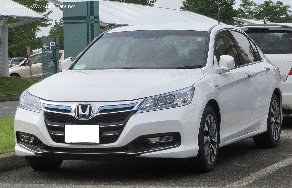 Honda Accord 2.0 (196 Hp) Plug-in Hybrid e-CVT2013 - 2015 - 1