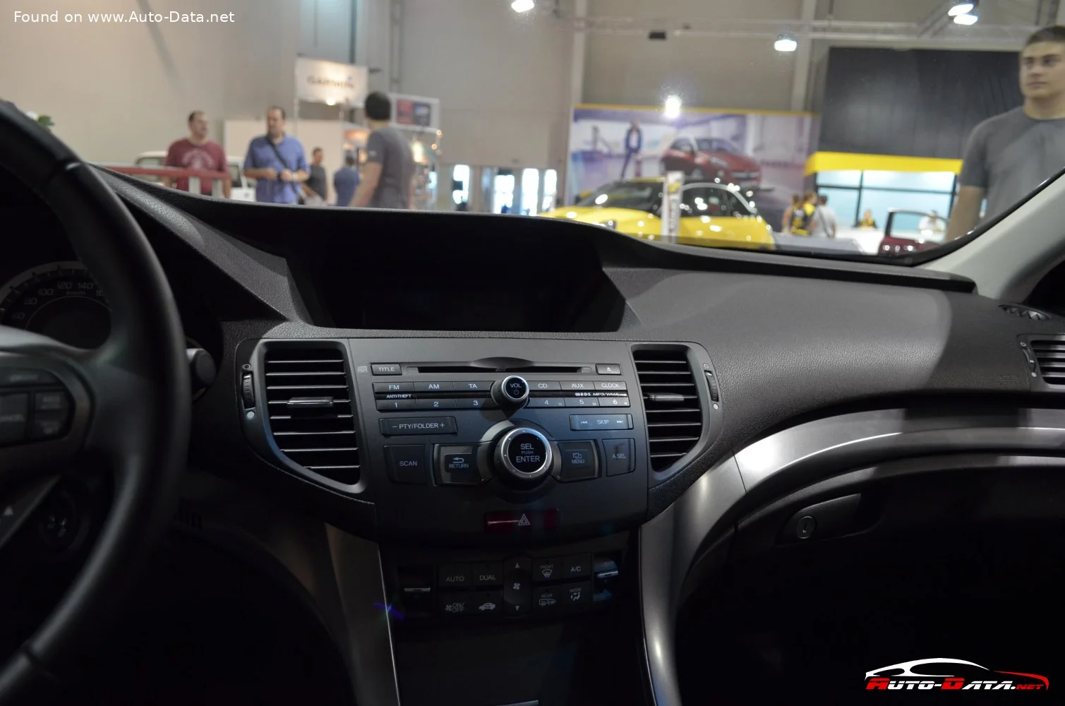 Honda Accord 2.0 i-VTEC (156 Hp)2011 - 2012 thumbnail 5