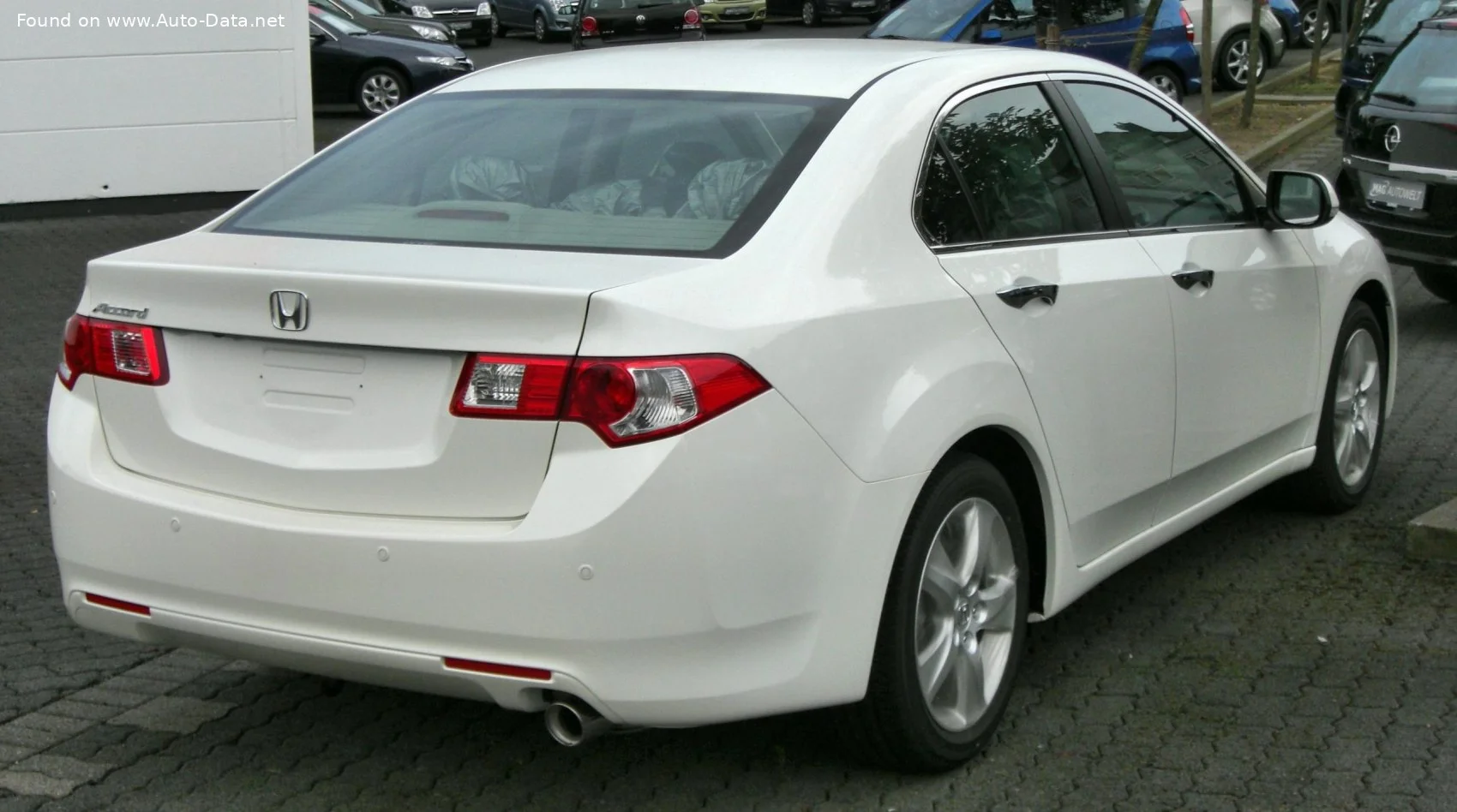 Honda Accord 2.0 i-VTEC 16V (155 Hp)2007 - 2011 thumbnail 2