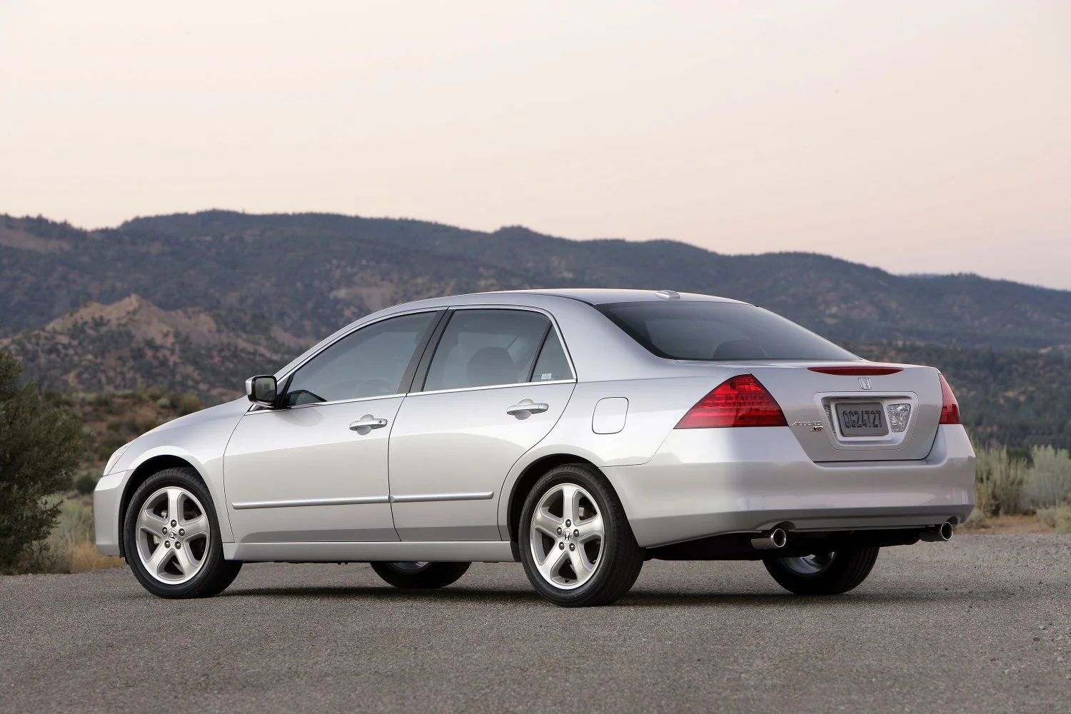 Honda Accord 2.4 i-VTEC (166 Hp)2005 - 2007 thumbnail 3