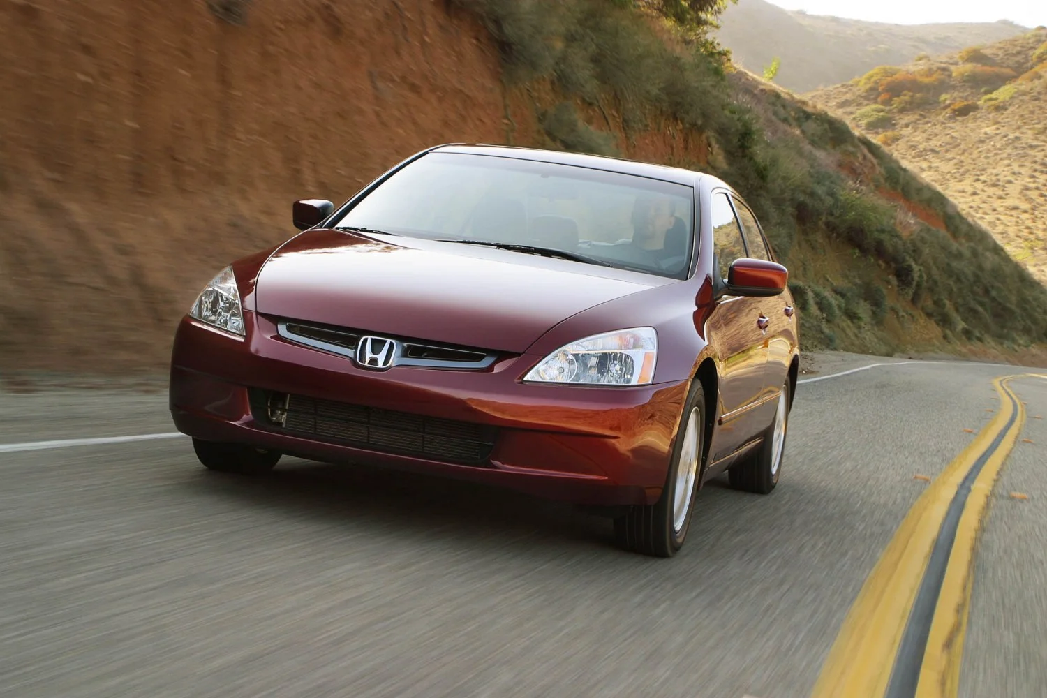 Honda Accord 2.4 i-VTEC (160 Hp)2002 - 2005 thumbnail 3