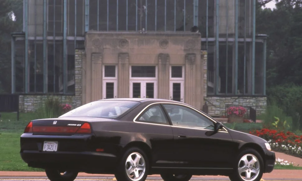 Honda Accord 2.0i 16V (147 Hp)1998 - 2002 thumbnail 2