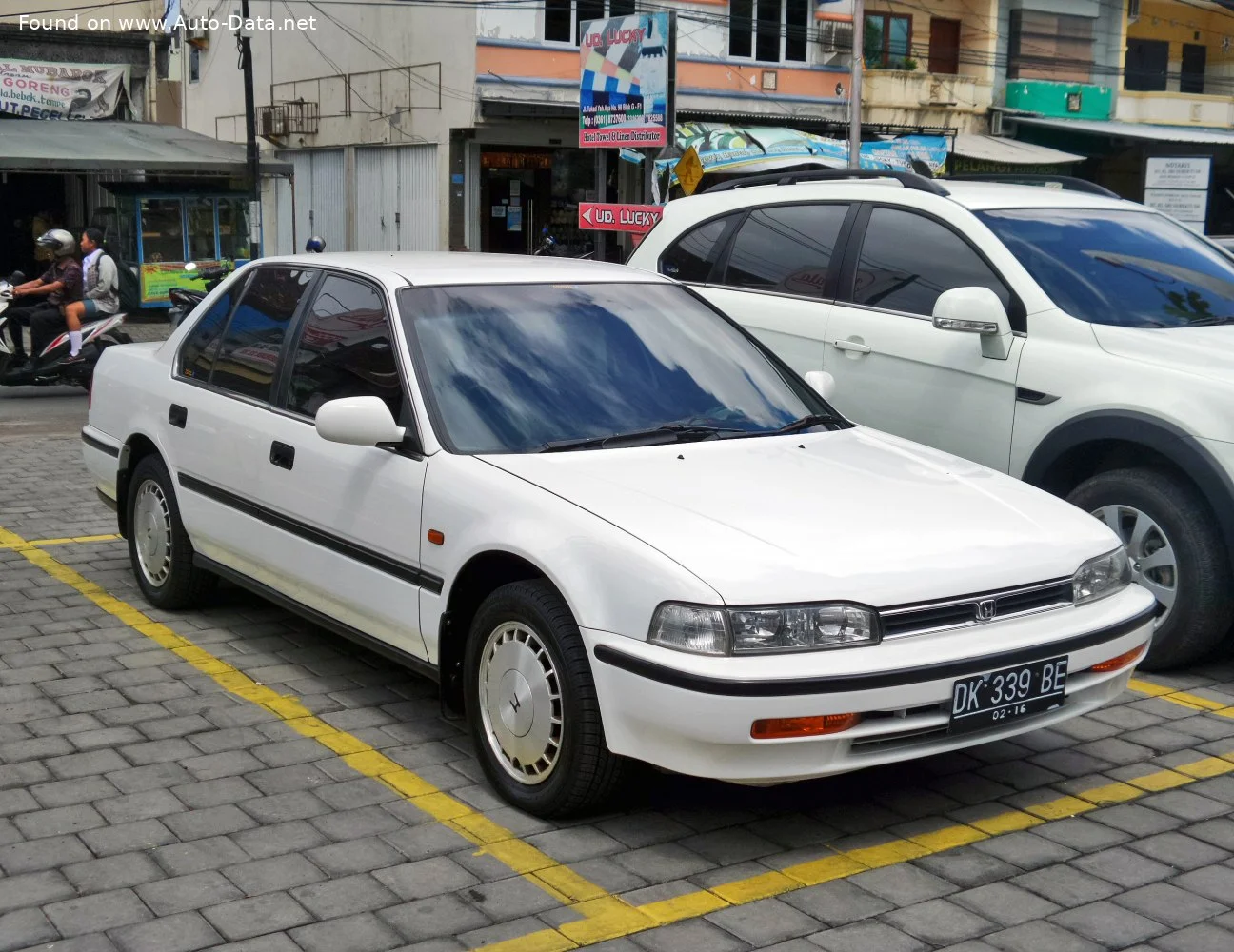 Honda Accord 1.8 (105 Hp)1990 - 1993 thumbnail 2