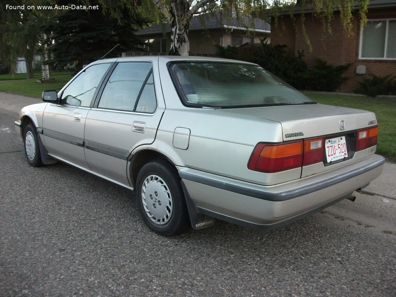 Honda Accord 1.6 L (CA4) (88 Hp)1985 - 1989 thumbnail 2
