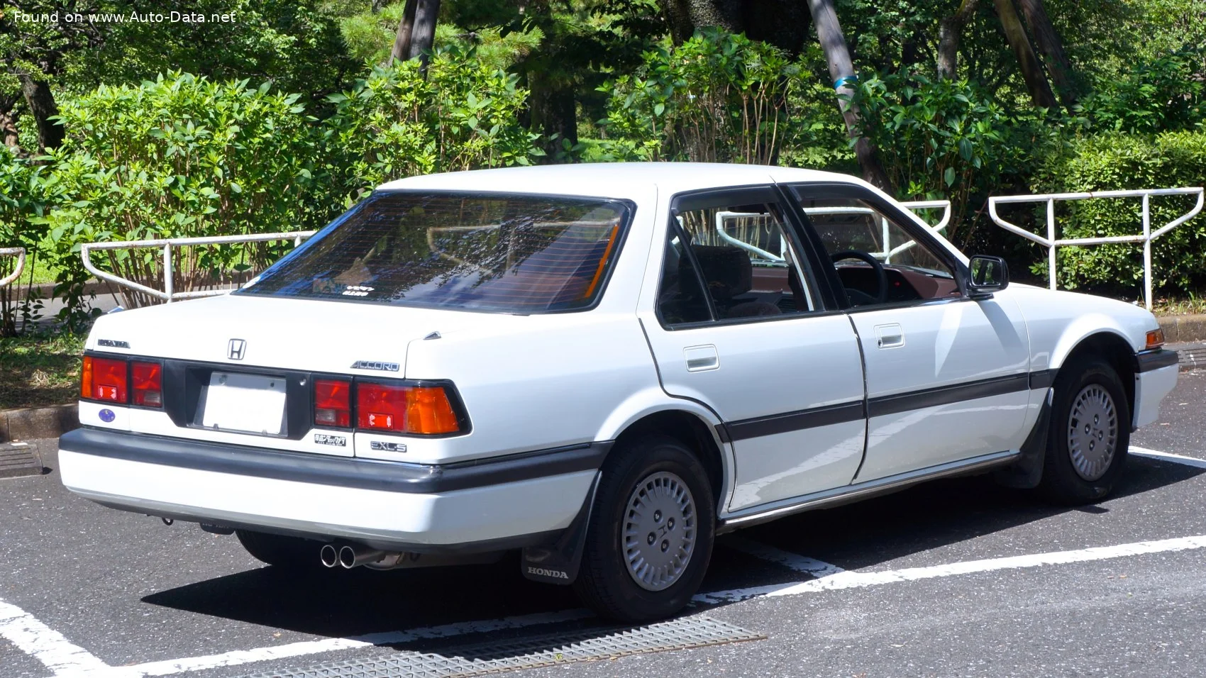 Honda Accord 1.6 L (CA4) (88 Hp)1985 - 1989 thumbnail 4