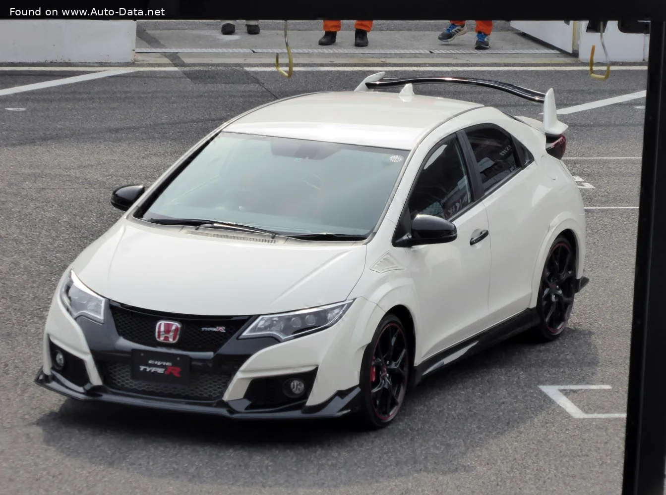 Honda Civic Type R 2.0 (310 Hp)2015 - 2017 thumbnail 2