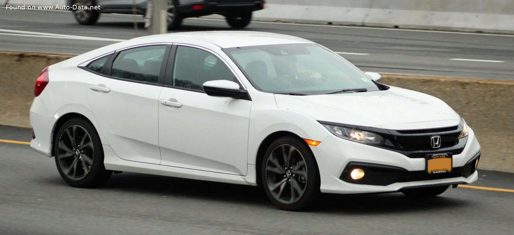 Honda Civic 1.5T (174 Hp) CVT2018 - 2021 thumbnail 2