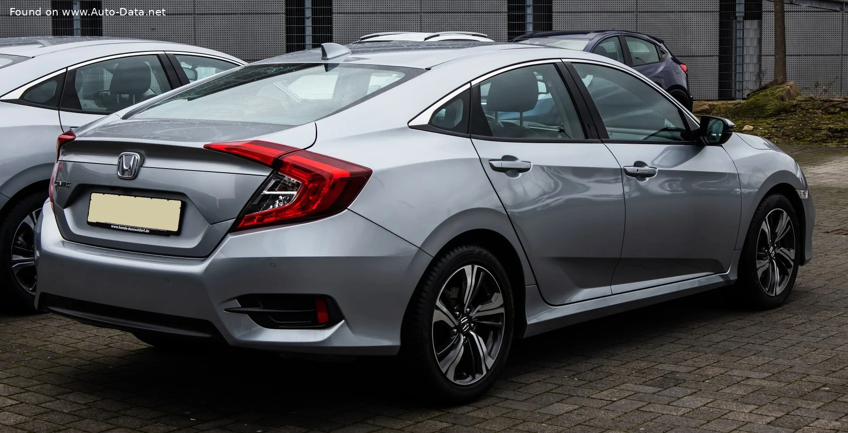 Honda Civic 1.5T (174 Hp) CVT2018 - 2021 thumbnail 4