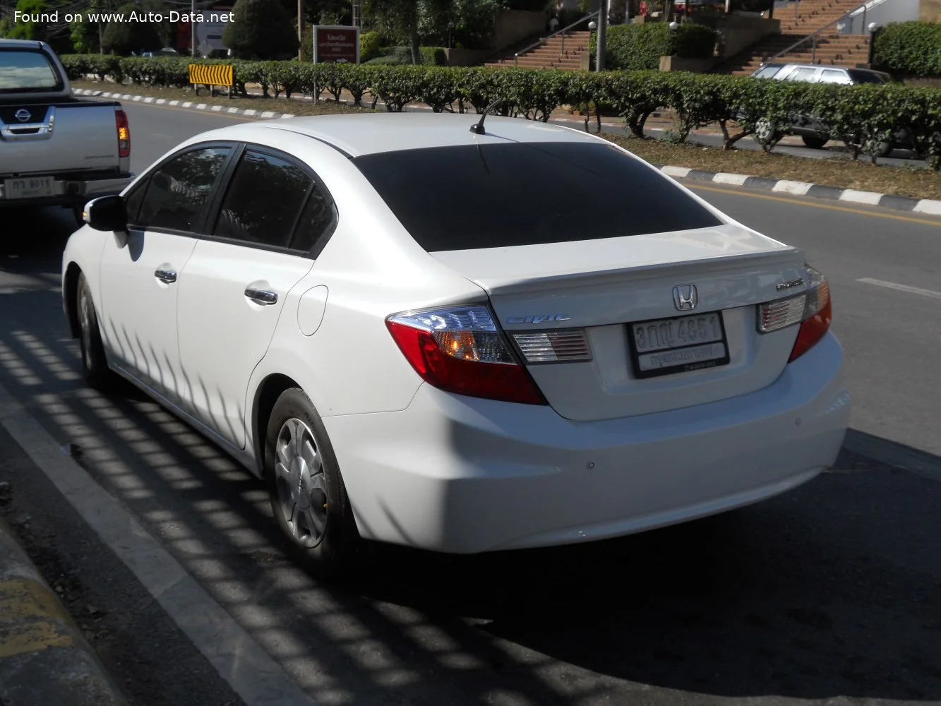 Honda Civic 1.5 (110 Hp) Hybrid e-CVT2012 - 2014 thumbnail 2