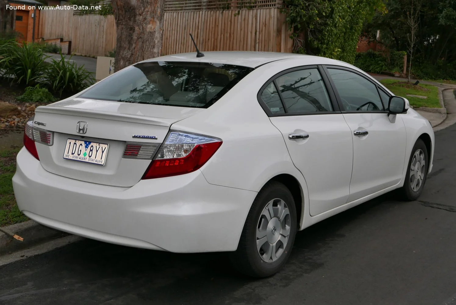 Honda Civic 1.5 (110 Hp) Hybrid e-CVT2012 - 2014 thumbnail 4