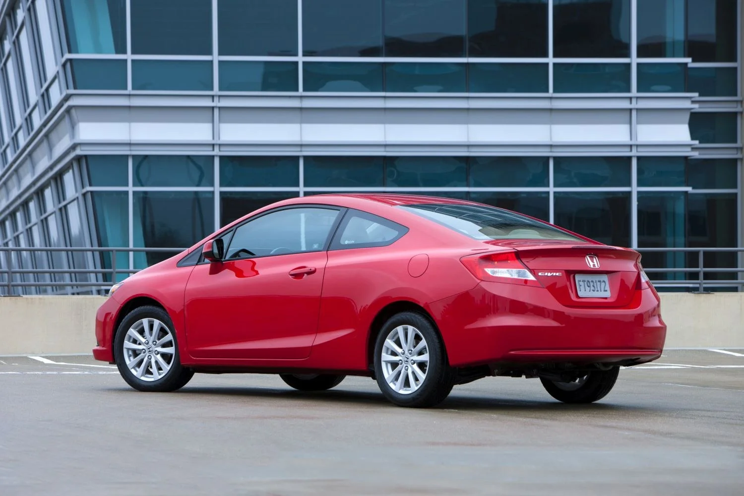 Honda Civic 1.8 i-VTEC (140 Hp)2011 - 2013 thumbnail 16