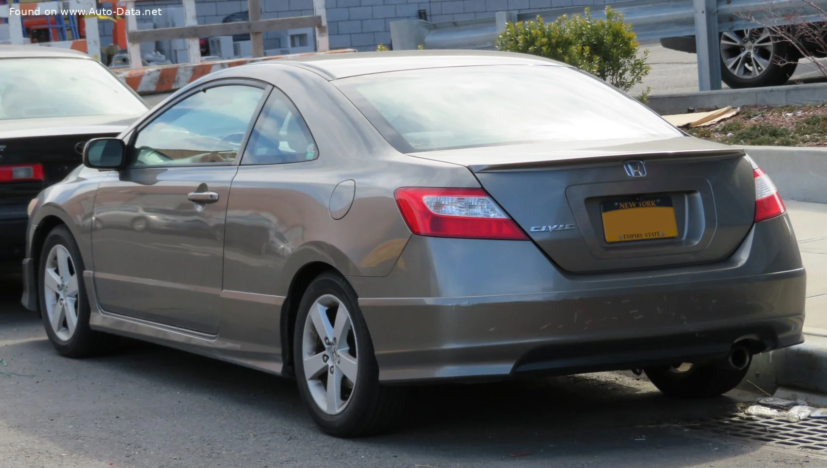 Honda Civic 1.8 i-VTEC (140 Hp)2005 - 2008 thumbnail 10